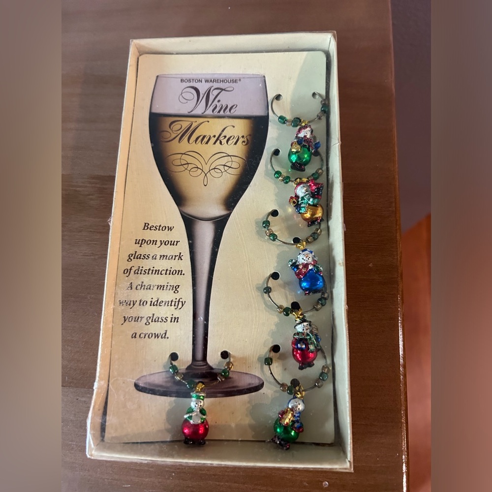 Vintage Boston Warehouse 6 Wine Glass Charm Markers Snowmen